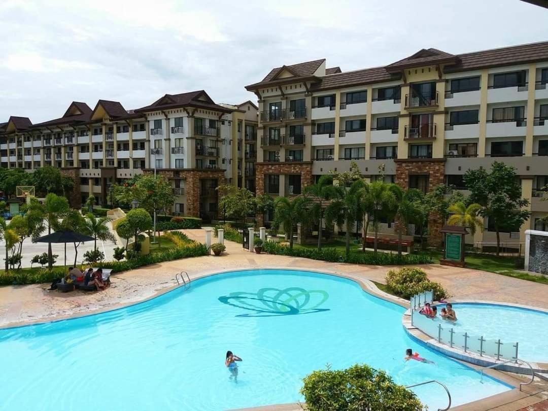 Cozy 2Br With Free Pool Beside Sm City Mall Davao Экстерьер фото