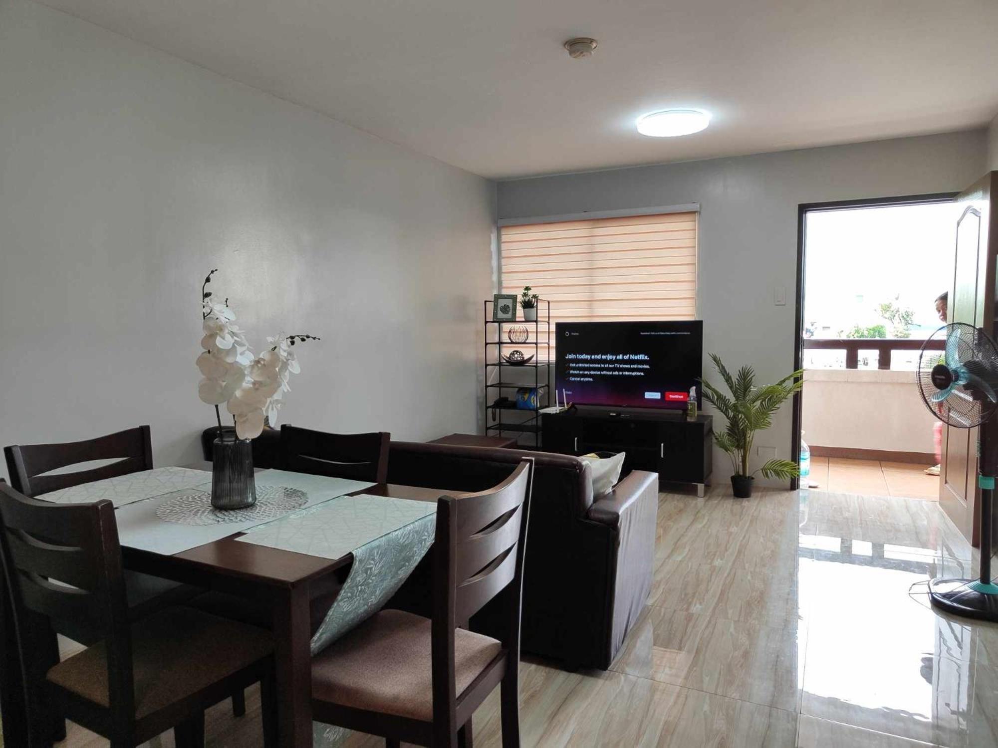 Cozy 2Br With Free Pool Beside Sm City Mall Davao Номер фото